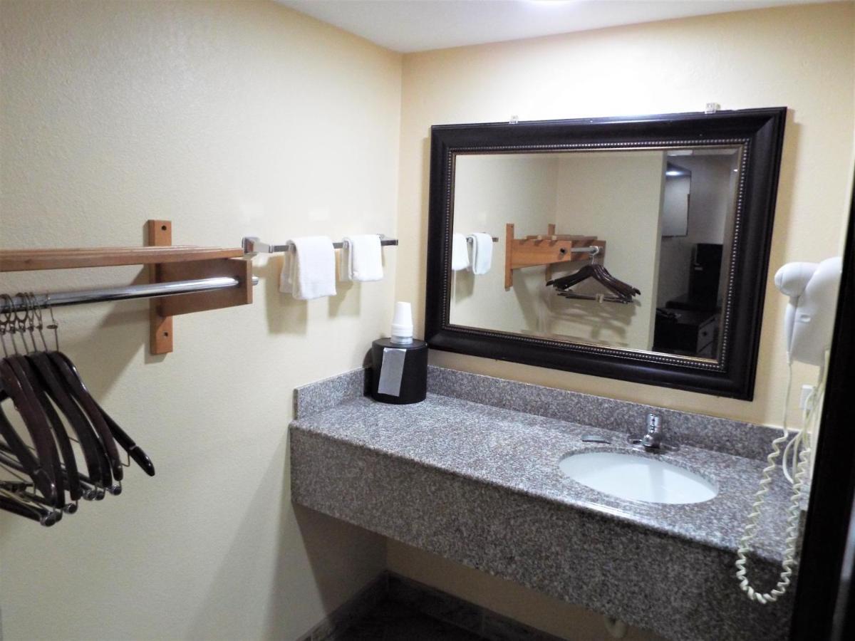 Texas Inn Harlingen Luaran gambar