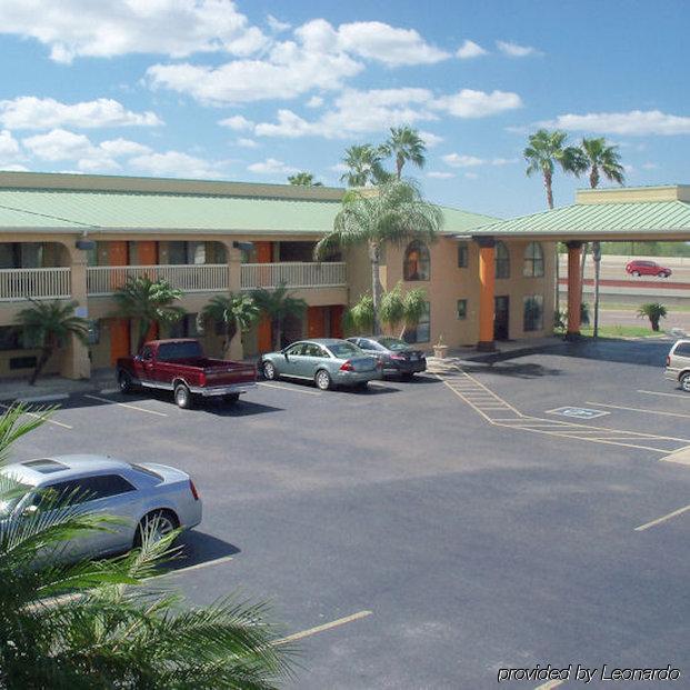 Texas Inn Harlingen Servis gambar