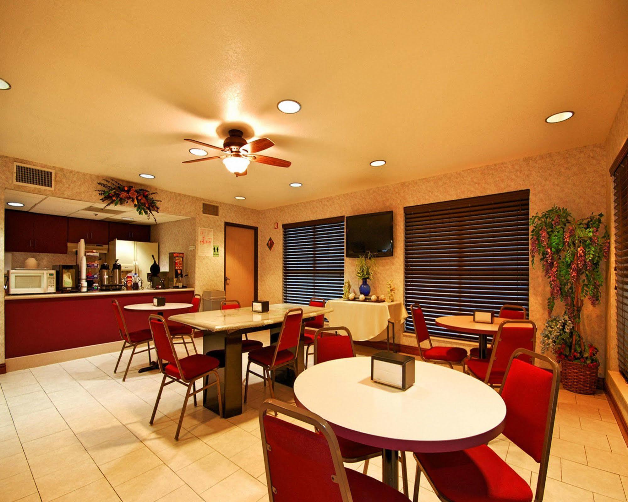 Texas Inn Harlingen Luaran gambar